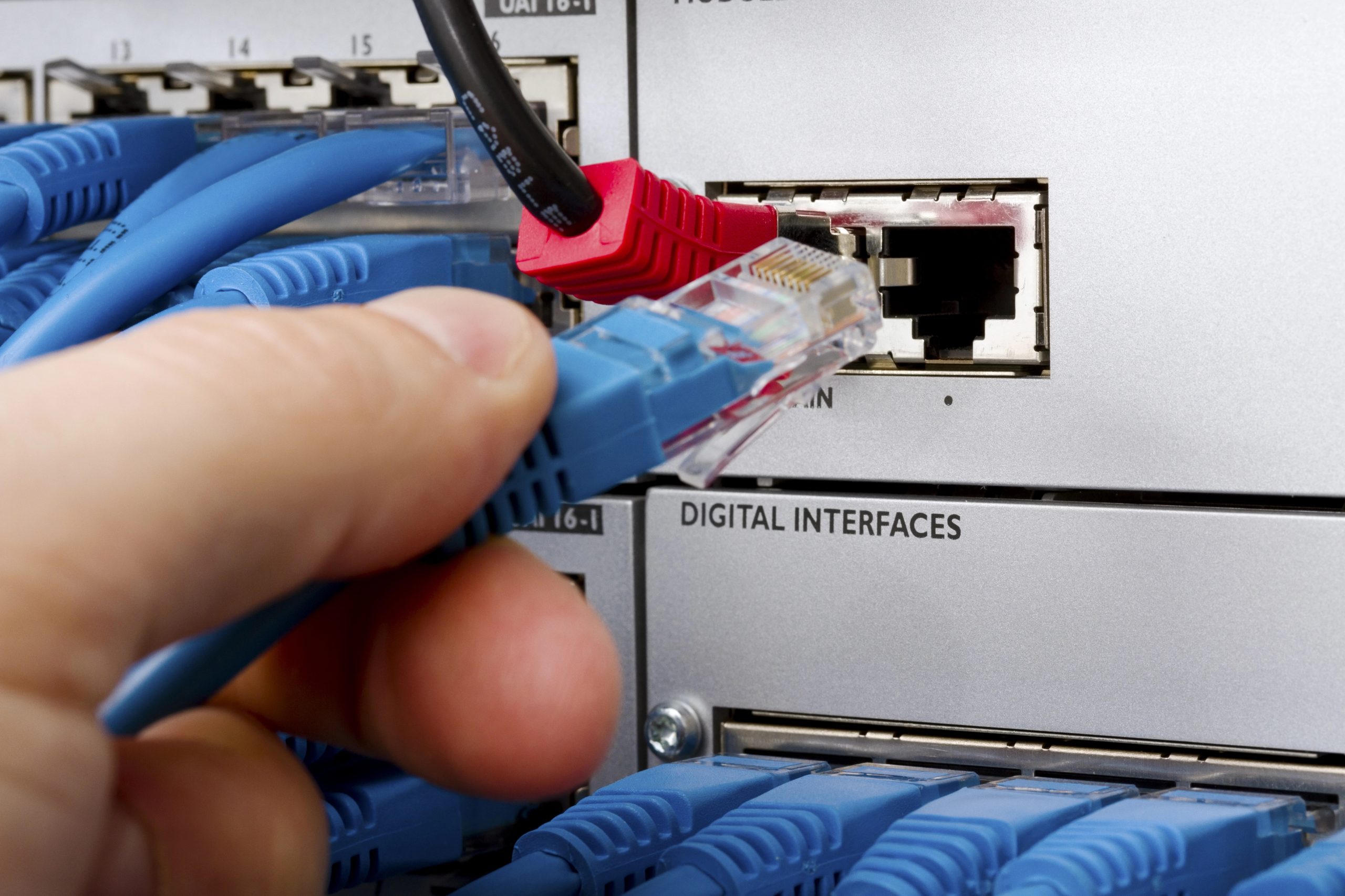 Nadgrajena telefonska centrala v regijskem klicnem centru